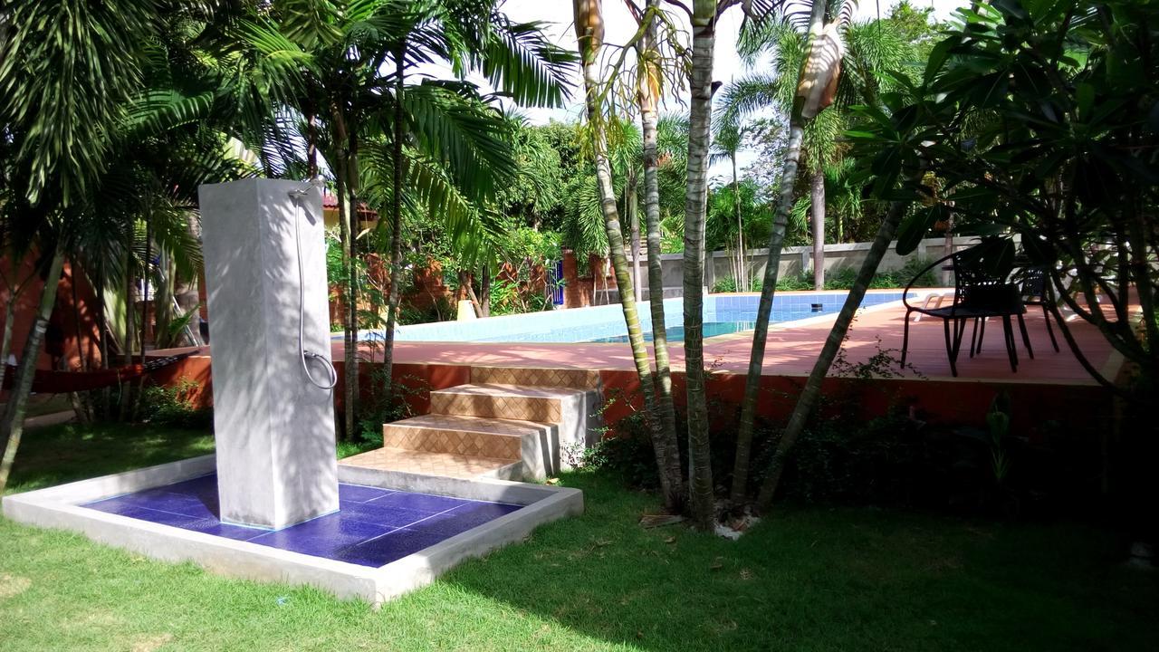 Pat'S Hideaway Bungalows 罗勇 外观 照片