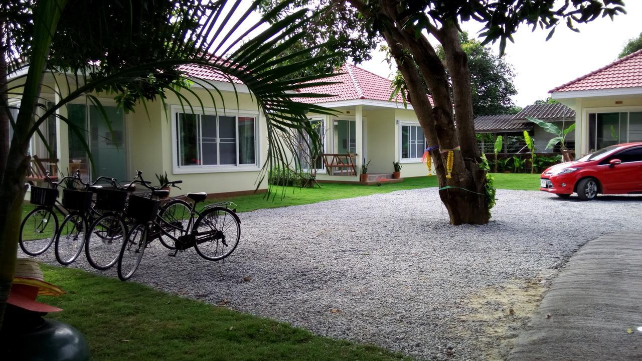 Pat'S Hideaway Bungalows 罗勇 外观 照片