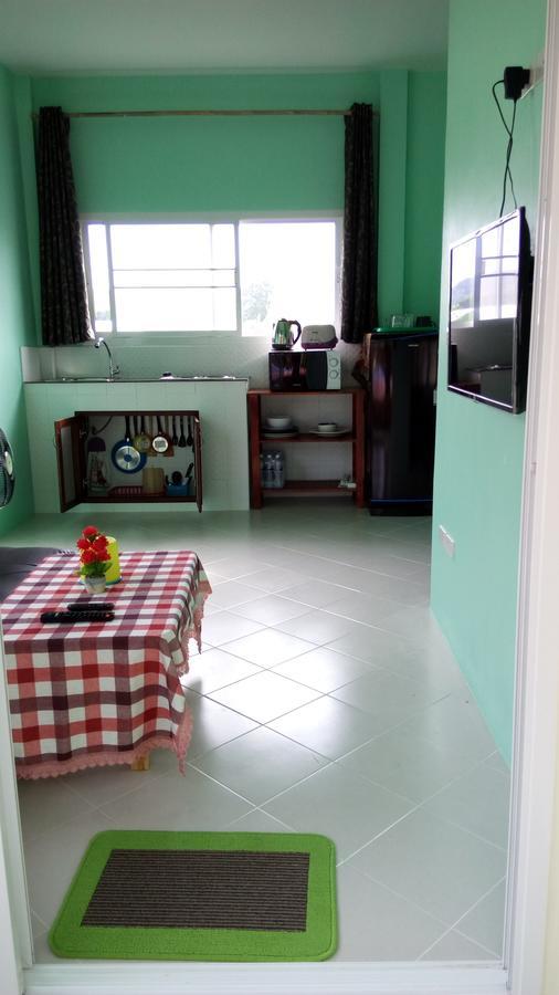 Pat'S Hideaway Bungalows 罗勇 外观 照片
