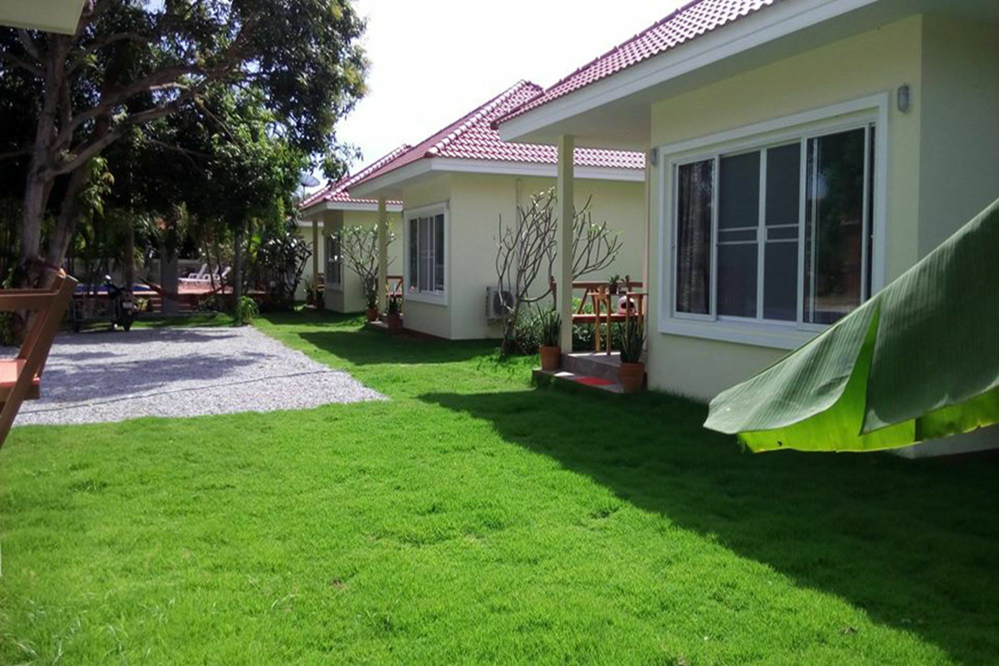 Pat'S Hideaway Bungalows 罗勇 外观 照片