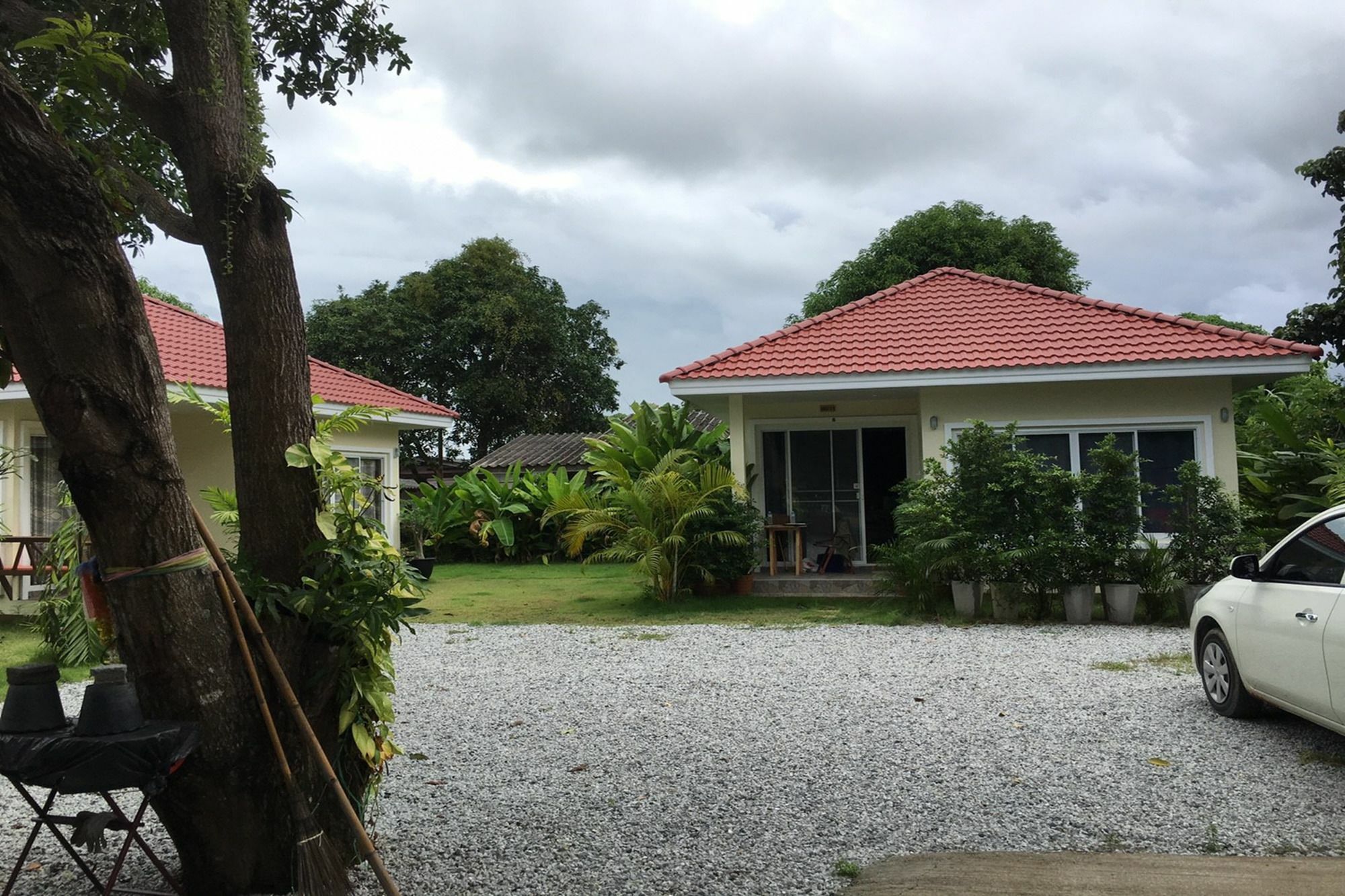 Pat'S Hideaway Bungalows 罗勇 外观 照片