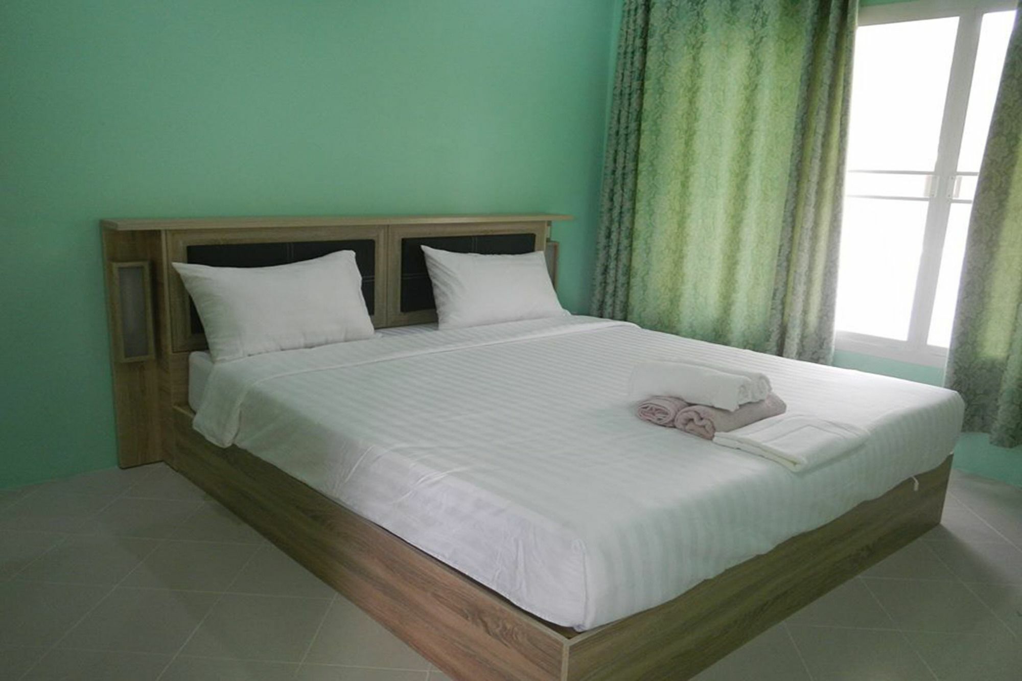 Pat'S Hideaway Bungalows 罗勇 外观 照片
