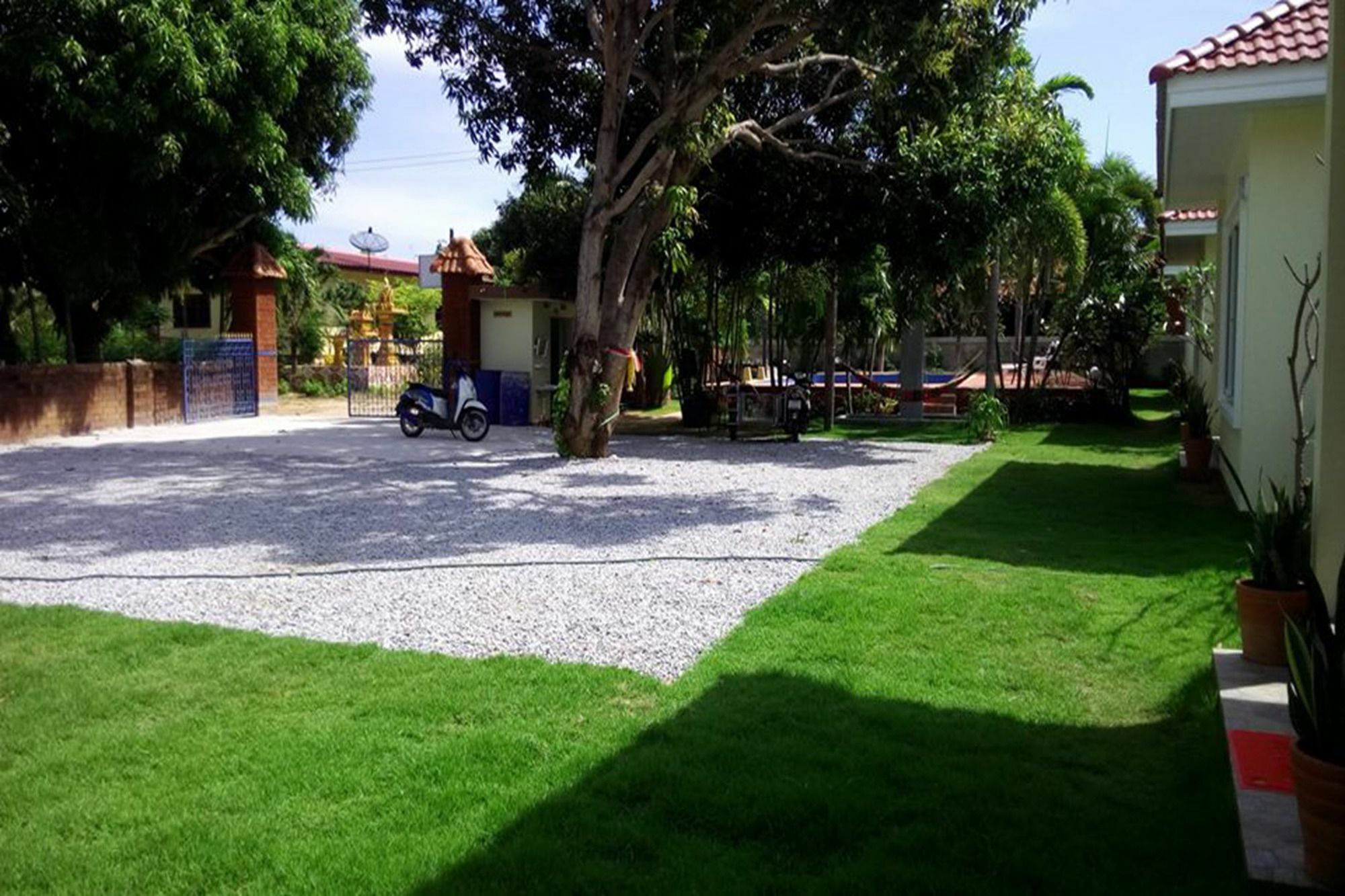 Pat'S Hideaway Bungalows 罗勇 外观 照片